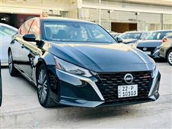 نیسان ئەلتیما